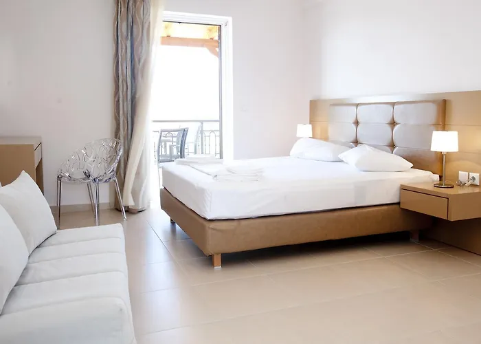 Georgio Seaside Aparthotel 3*